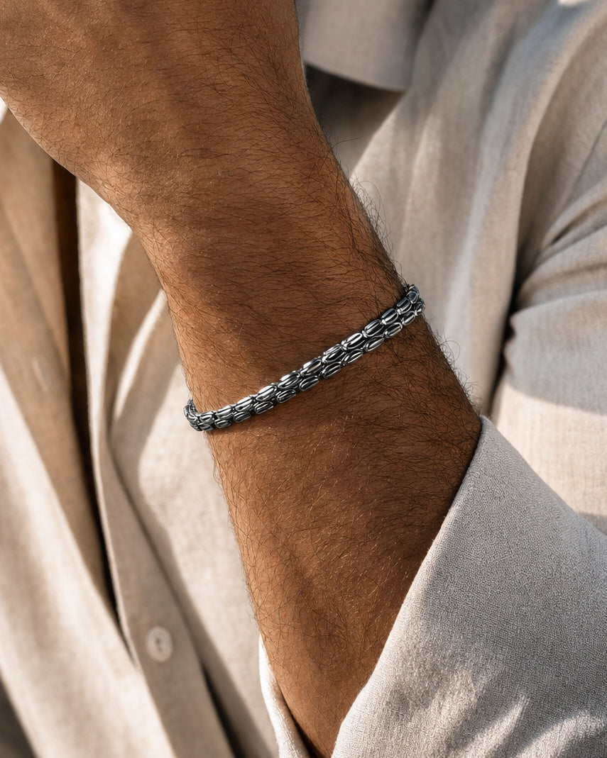 Astra bangle