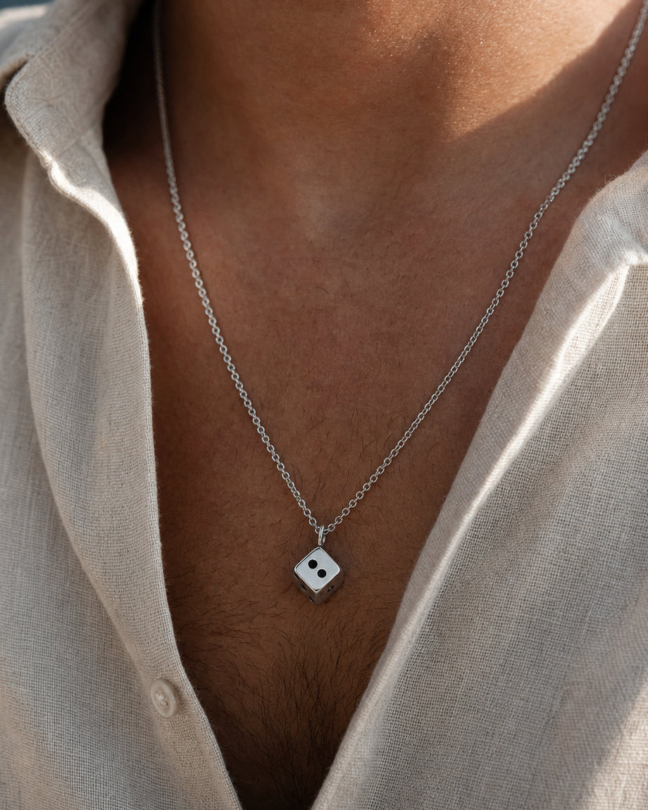 Game necklace
