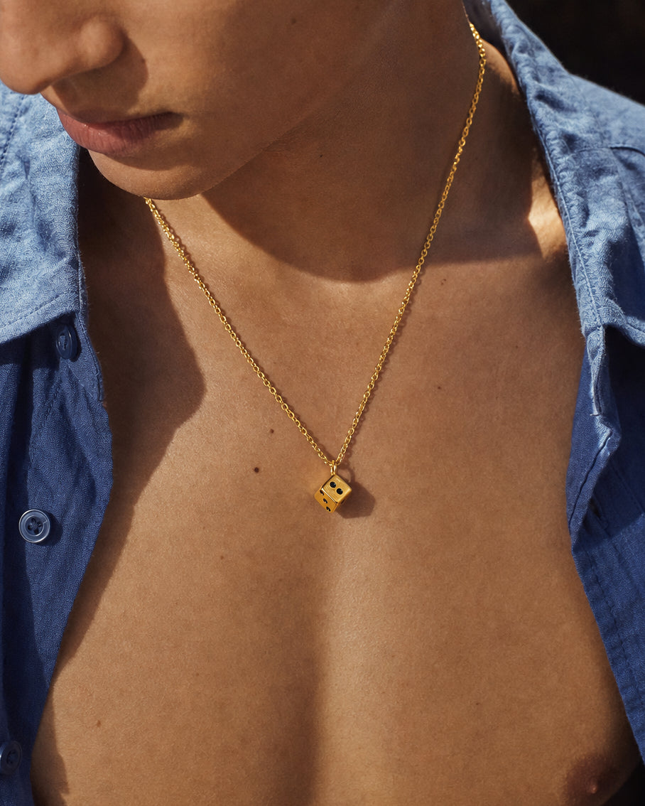 Game necklace