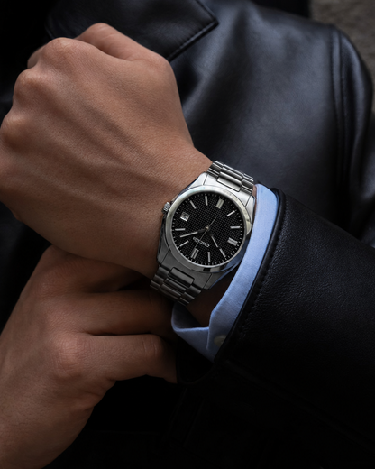 Solara Quartz Black