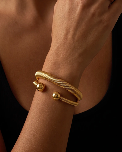 Viola bangle